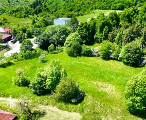 Pozemok 970m2 s možnosťou stavby Horná Roveň, Štiavnické Bane