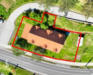 Zabehnutý penzión v obci Svätý Anton, okr. Banská Štiavnica