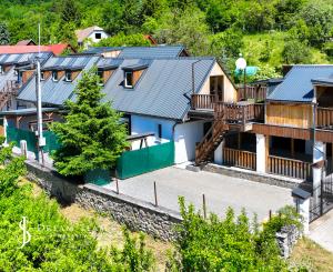 Apartmánový dom s 3-mi bytovými jednotkami, Počúvadlo