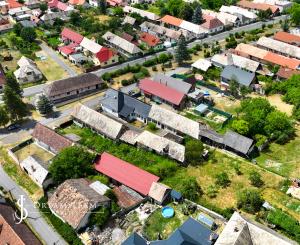 Vidiecky rodinný dom s pozemkom 950m2 Hontianske Nemce