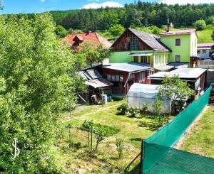 Rodinný dom so záhradou 320m2, 4 izby + Garáž, Svätý Anton
