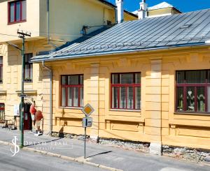 Kompletne zrekonštruovaný byt, centrum B. Štiavnica