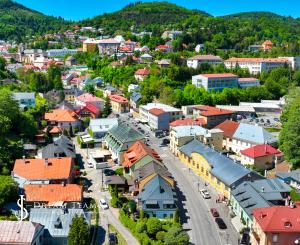 Kompletne zrekonštruovaný byt, centrum B. Štiavnica