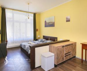 Kompletne zrekonštruovaný byt, centrum B. Štiavnica