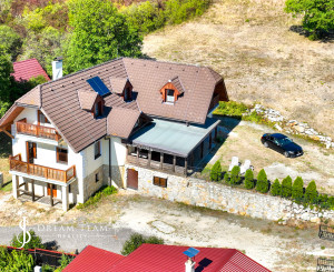 Penzión - Rodinné sídlo s pozemkom 8 753m2, Dudince