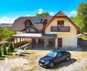 Penzión - Rodinné sídlo s pozemkom 8 753m2, Dudince