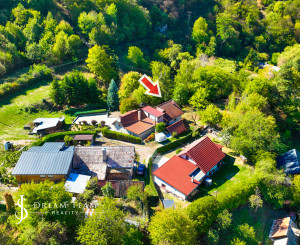 Rekonštruovaná chalupa s pozemkom 1000m2 Hodruša-Hámre