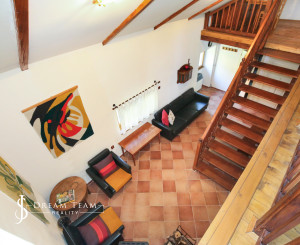 Rekonštruovaná chalupa s pozemkom 1000m2 Hodruša-Hámre