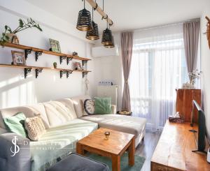 1-izbový byt s balkónom a parkovacím státím, Banská Bystrica