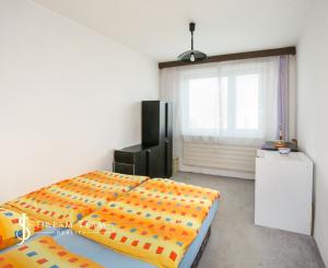 Slnečný 3-izbový byt s loggiou – Banská Štiavnica, Drieňová