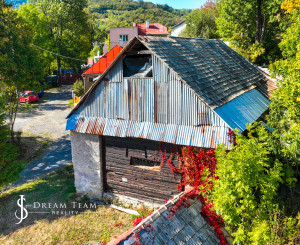 4 640m2 pozemok + 3 stavby pod Banskoštiavnickou kalváriou