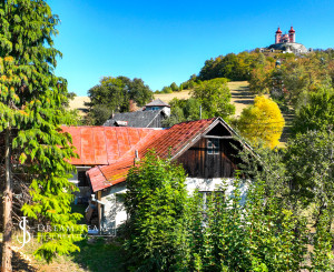 4 640m2 pozemok + 3 stavby pod Banskoštiavnickou kalváriou