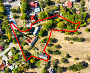 4 640m2 pozemok + 3 stavby pod Banskoštiavnickou kalváriou