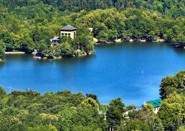 REZERVOVANÉ 4-izbová chata, 74m2, Počúvadlo Jazero - Banská Štiavnica