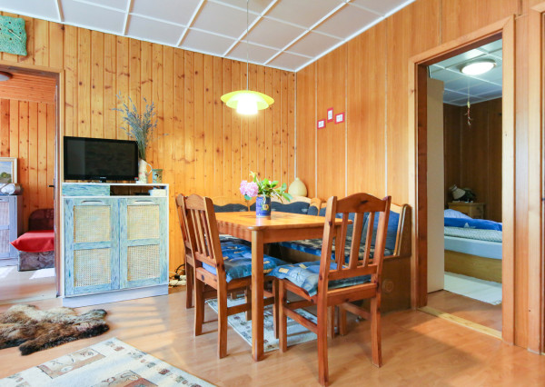 REZERVOVANÉ 4-izbová chata, 74m2, Počúvadlo Jazero - Banská Štiavnica