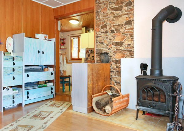 REZERVOVANÉ 4-izbová chata, 74m2, Počúvadlo Jazero - Banská Štiavnica