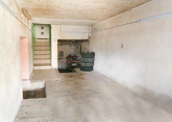 Priestranný rodinný dom pre viacčlennú rodinu v obci Hrušov