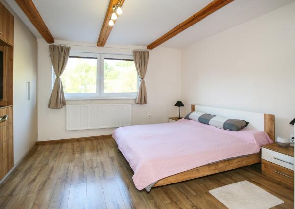 Zrekonštruovaný rodinný dom s terasou v obci Svätý Anton