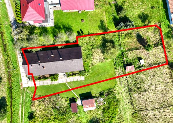 Rodinný dom so štyrmi bytovými jednotkami v obci Beluj