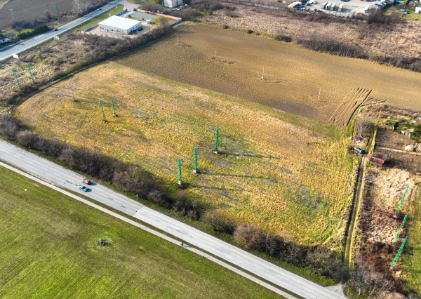 18 500m2 pozemok pre výstavbu rodinných domov, Leopoldov