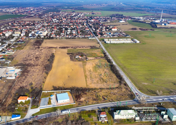18 500m2 pozemok pre výstavbu rodinných domov, Leopoldov