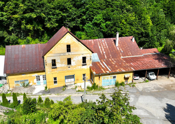 Viacúčelová - investičná budova s históriou Banská Štiavnica