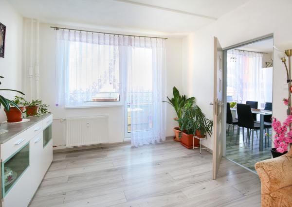 3-izbový, 68m2, pekne zrekonštruovaný, slnečný byt Levice