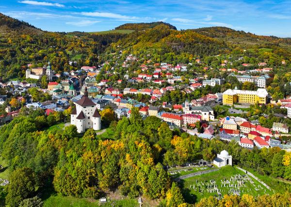 Zabehnutý apartmán - byt v centre mesta Banská Štiavnica