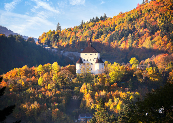 Zabehnutý apartmán - byt v centre mesta Banská Štiavnica