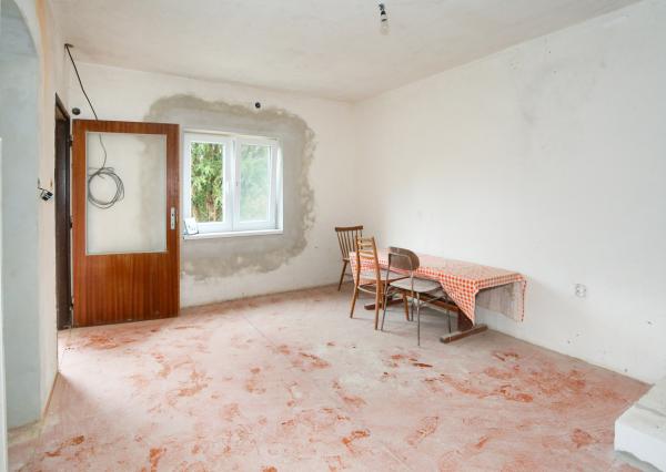 REZERVOVANÉ - Viničný dom s pozemkom 1060m2 Veľké Turovce