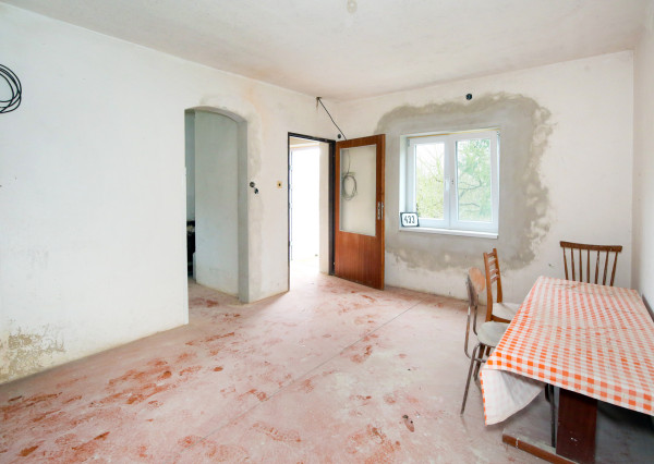 REZERVOVANÉ - Viničný dom s pozemkom 1060m2 Veľké Turovce