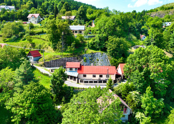 Rodinný dom - Chalupa v blízkosti jazier, Štiavnické Bane