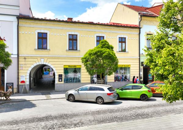 Viacúčelová historická budova 900m2 Zvolen Centrum