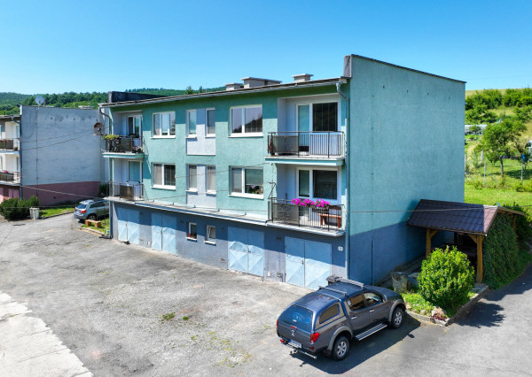 Priestranný 3-izbový byt o veľkosti 92m2 s garážou, Prenčov