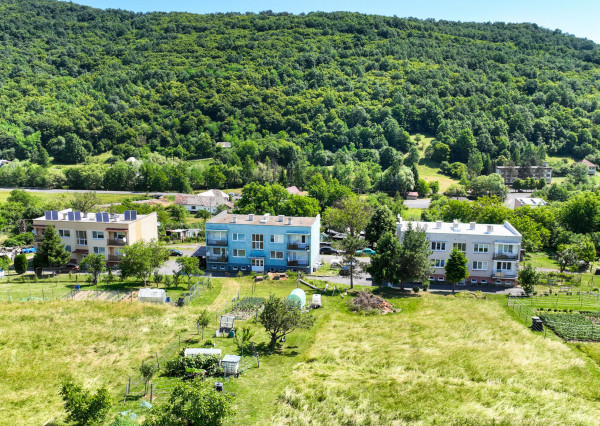 Priestranný 3-izbový byt o veľkosti 92m2 s garážou, Prenčov