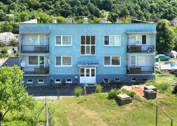 Priestranný 3-izbový byt o veľkosti 92m2 s garážou, Prenčov