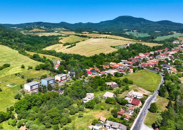 Priestranný 3-izbový byt o veľkosti 92m2 s garážou, Prenčov