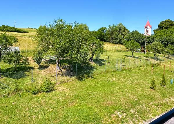 Priestranný 3-izbový byt o veľkosti 92m2 s garážou, Prenčov