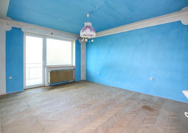 Priestranný 3-izbový byt o veľkosti 92m2 s garážou, Prenčov