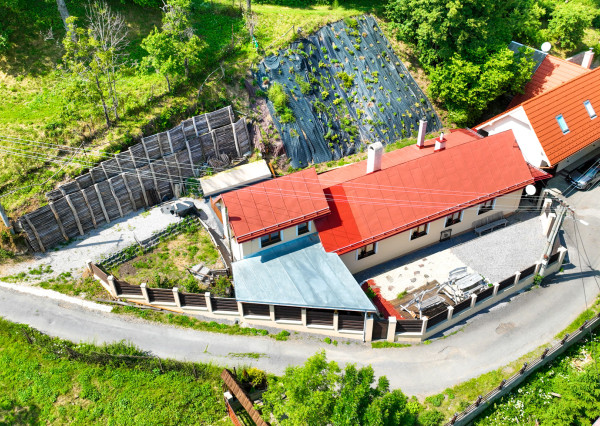 Rodinný dom - Chalupa v blízkosti jazier, Štiavnické Bane