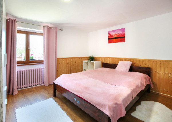 Rodinný dom - Chalupa v blízkosti jazier, Štiavnické Bane