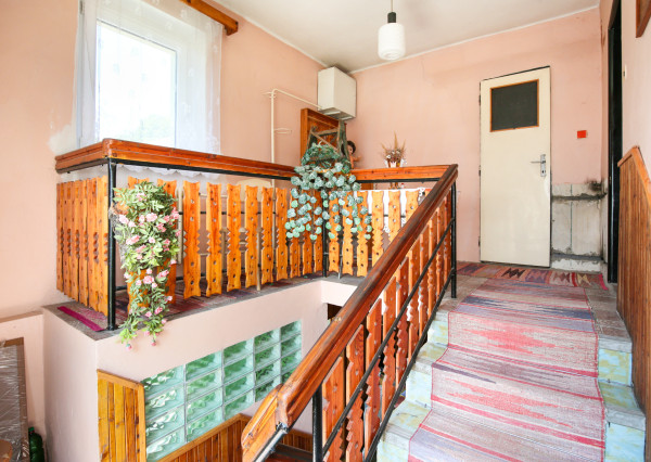 Rodinný dom so záhradou 320m2, 4 izby + Garáž, Svätý Anton