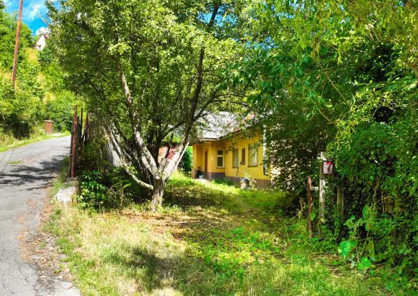 2-izbový rodinný dom v pôvodnom stave, Štiavnické Bane