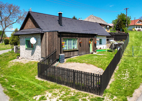 Moderná zrekonštruovaná chalupa - rodinný dom, Veľká Lehota
