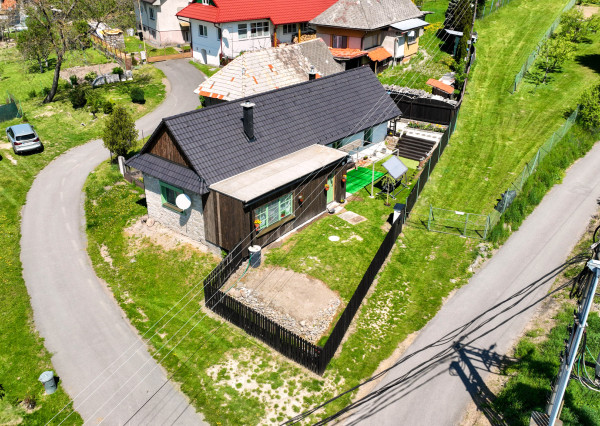 Moderná zrekonštruovaná chalupa - rodinný dom, Veľká Lehota