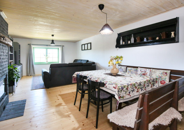 Moderná zrekonštruovaná chalupa - rodinný dom, Veľká Lehota