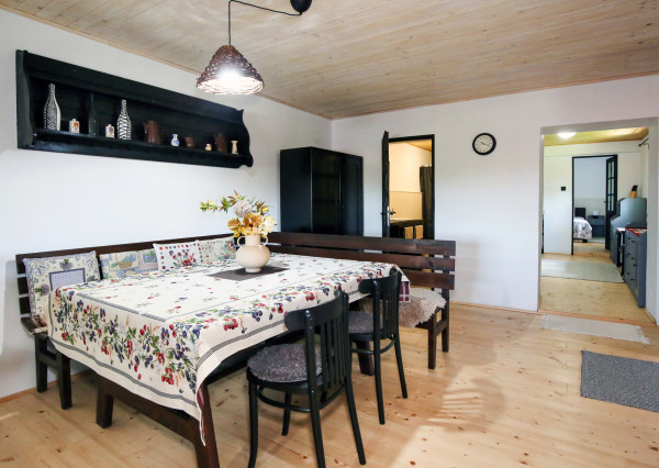 Moderná zrekonštruovaná chalupa - rodinný dom, Veľká Lehota