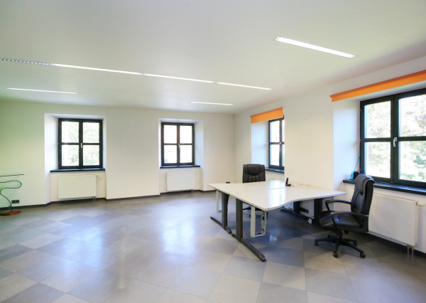 Zrekonštruovaná budova - 1300m2 pozemok Banská Štiavnica