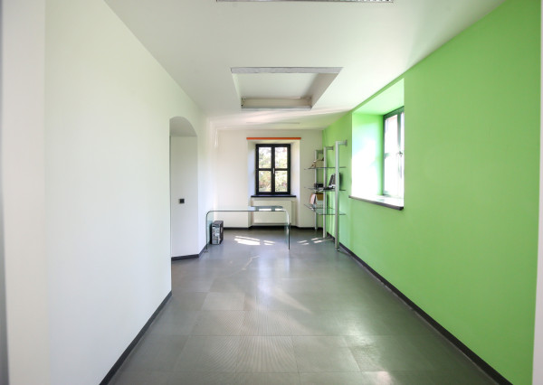 Zrekonštruovaná budova - 1300m2 pozemok Banská Štiavnica