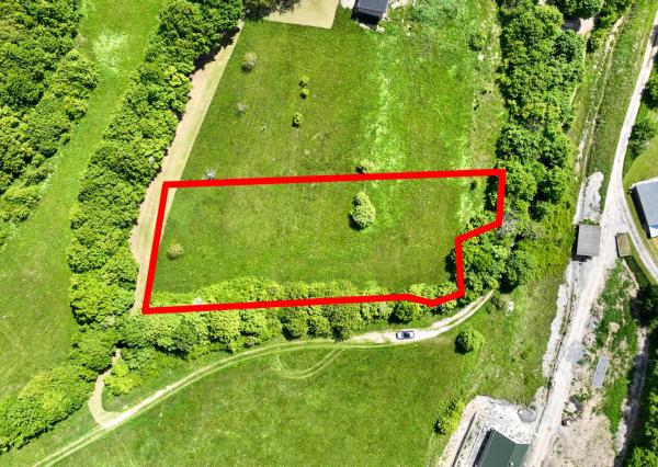 Rovinatý, slnečný pozemok s možnosťou stavby, Banská Belá